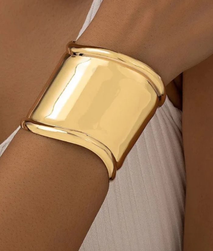 Aphrodite Bangle